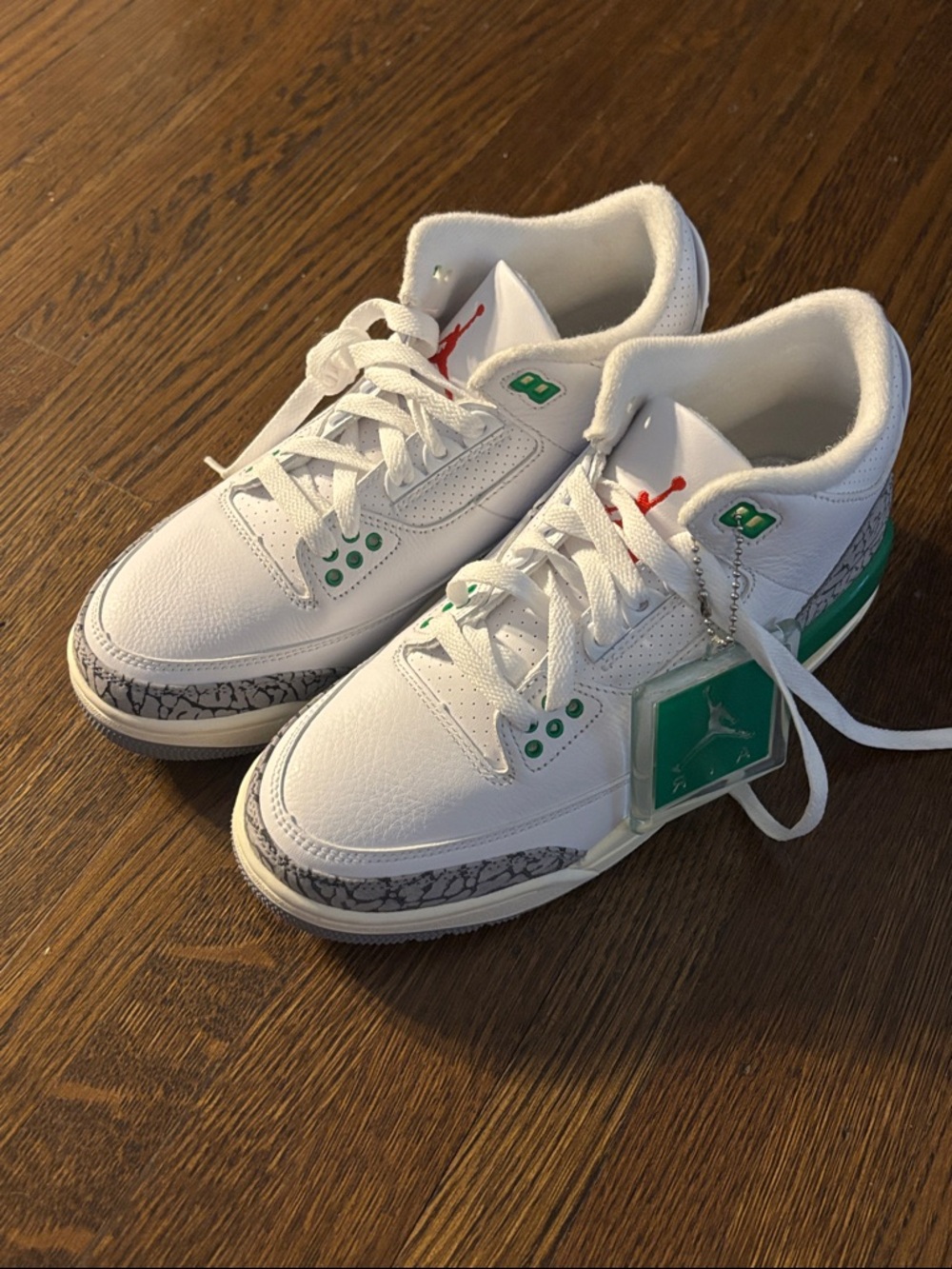 Jordan Low-Top Sneakers in White with Green Accents